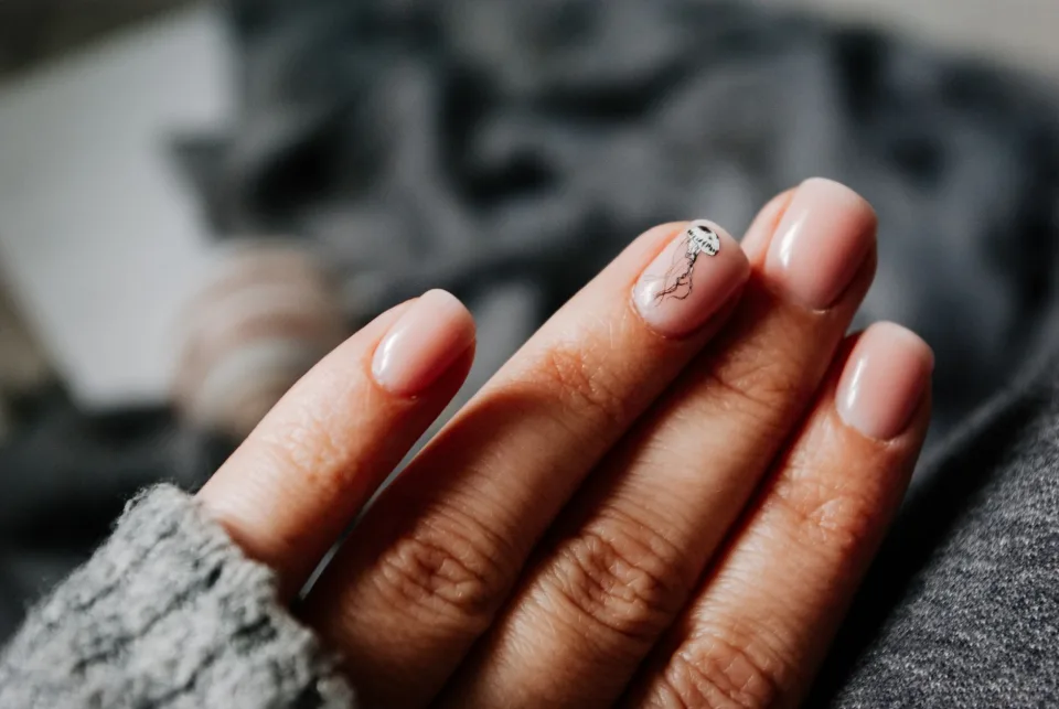 Mẫu nail vẽ hoa